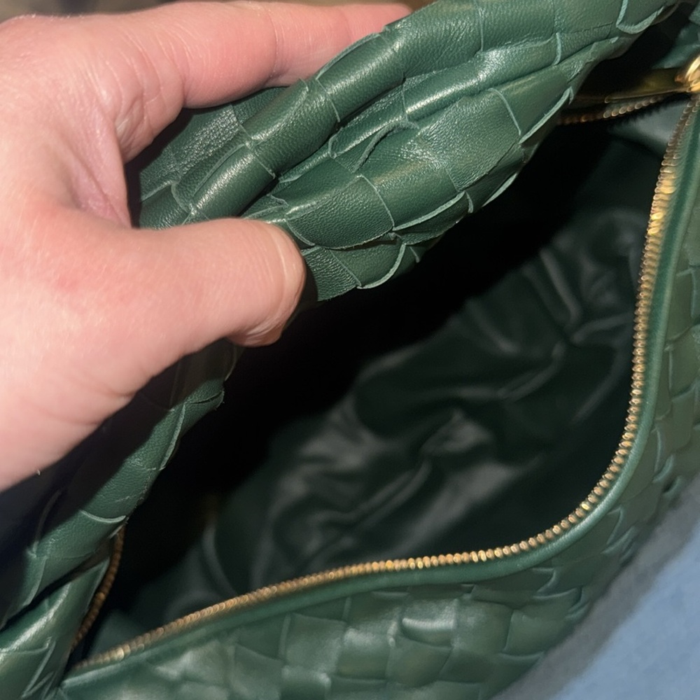 BOTTEGA VENETA Teen Jodie raintree green. Used once. Comes with receipt - Picture 7 of 11